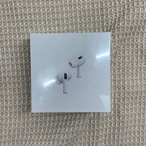 Apple AirPods Pro in White